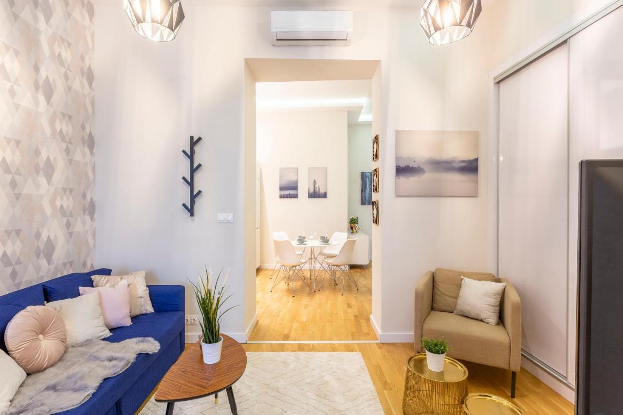 בודפשט Luxury Quentin Apartment 3 Bedrm, 2 Bathrm מראה חיצוני תמונה