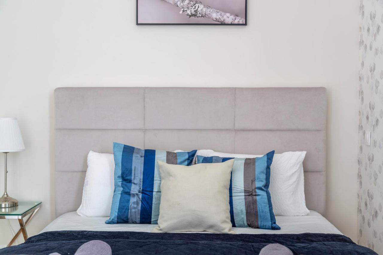 בודפשט Luxury Quentin Apartment 3 Bedrm, 2 Bathrm מראה חיצוני תמונה