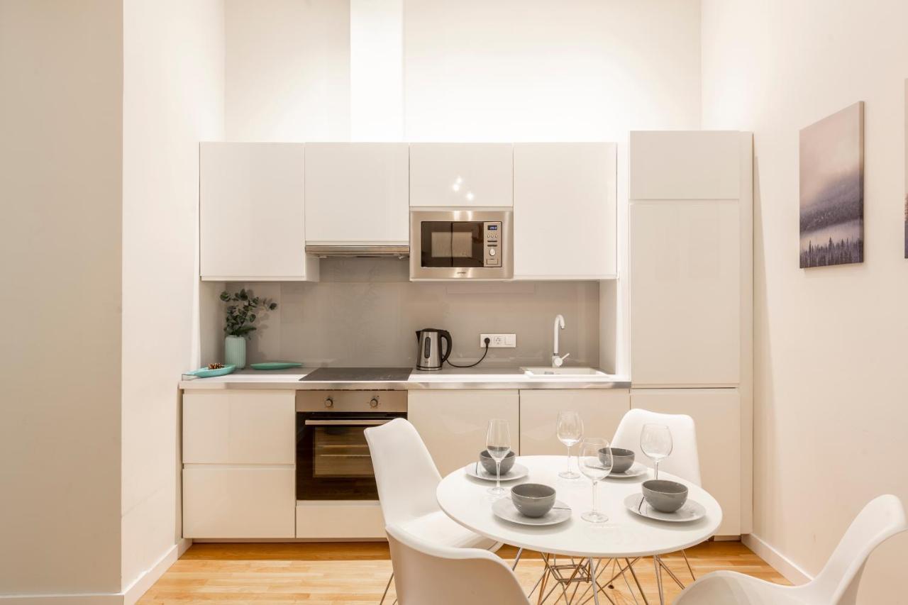 בודפשט Luxury Quentin Apartment 3 Bedrm, 2 Bathrm מראה חיצוני תמונה
