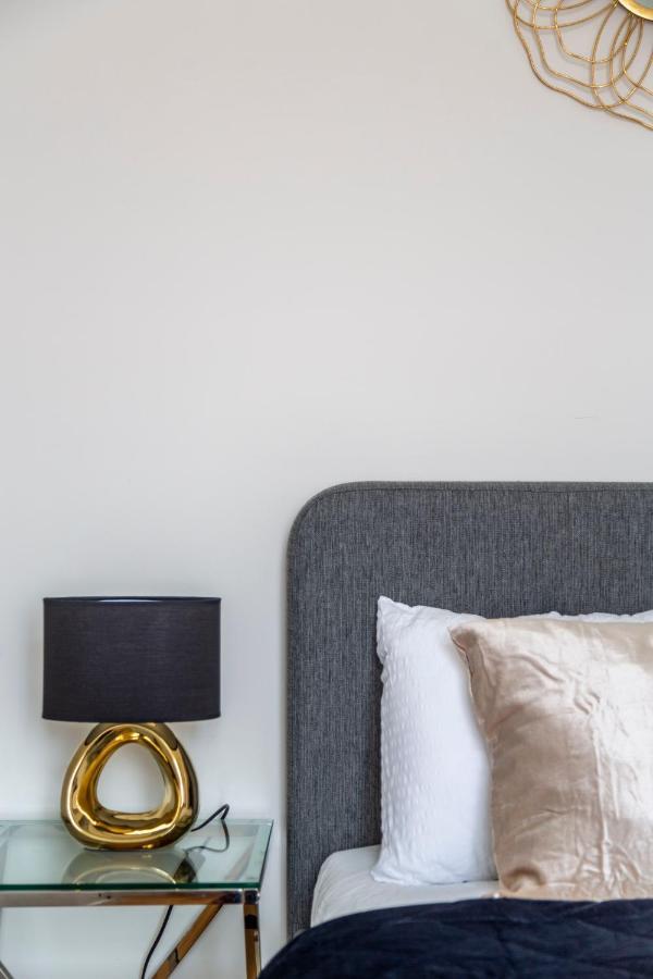 בודפשט Luxury Quentin Apartment 3 Bedrm, 2 Bathrm מראה חיצוני תמונה