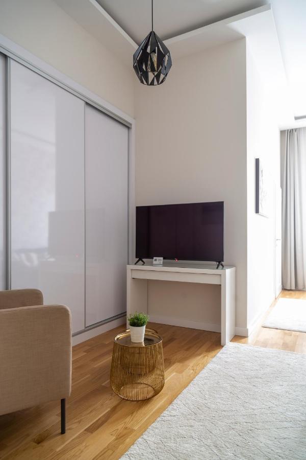 בודפשט Luxury Quentin Apartment 3 Bedrm, 2 Bathrm מראה חיצוני תמונה