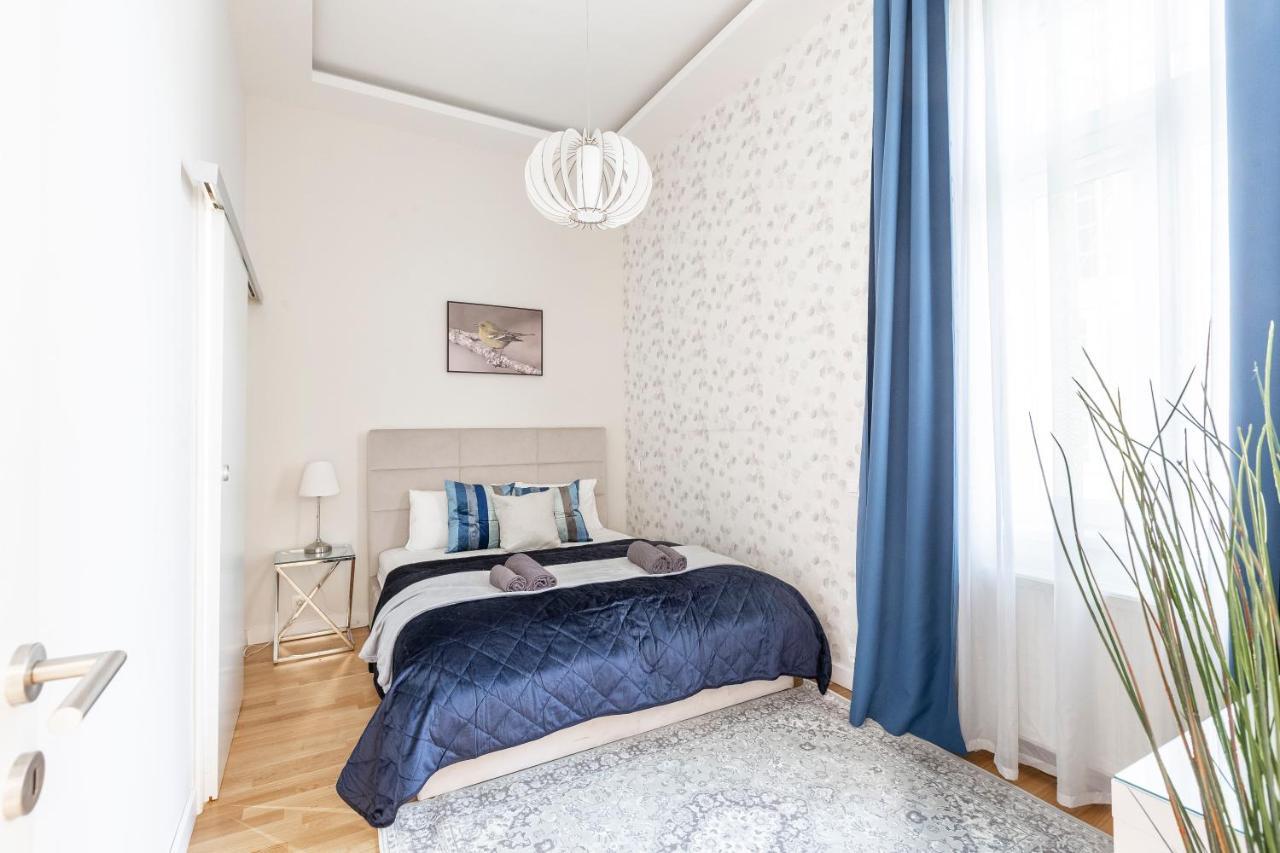 בודפשט Luxury Quentin Apartment 3 Bedrm, 2 Bathrm מראה חיצוני תמונה