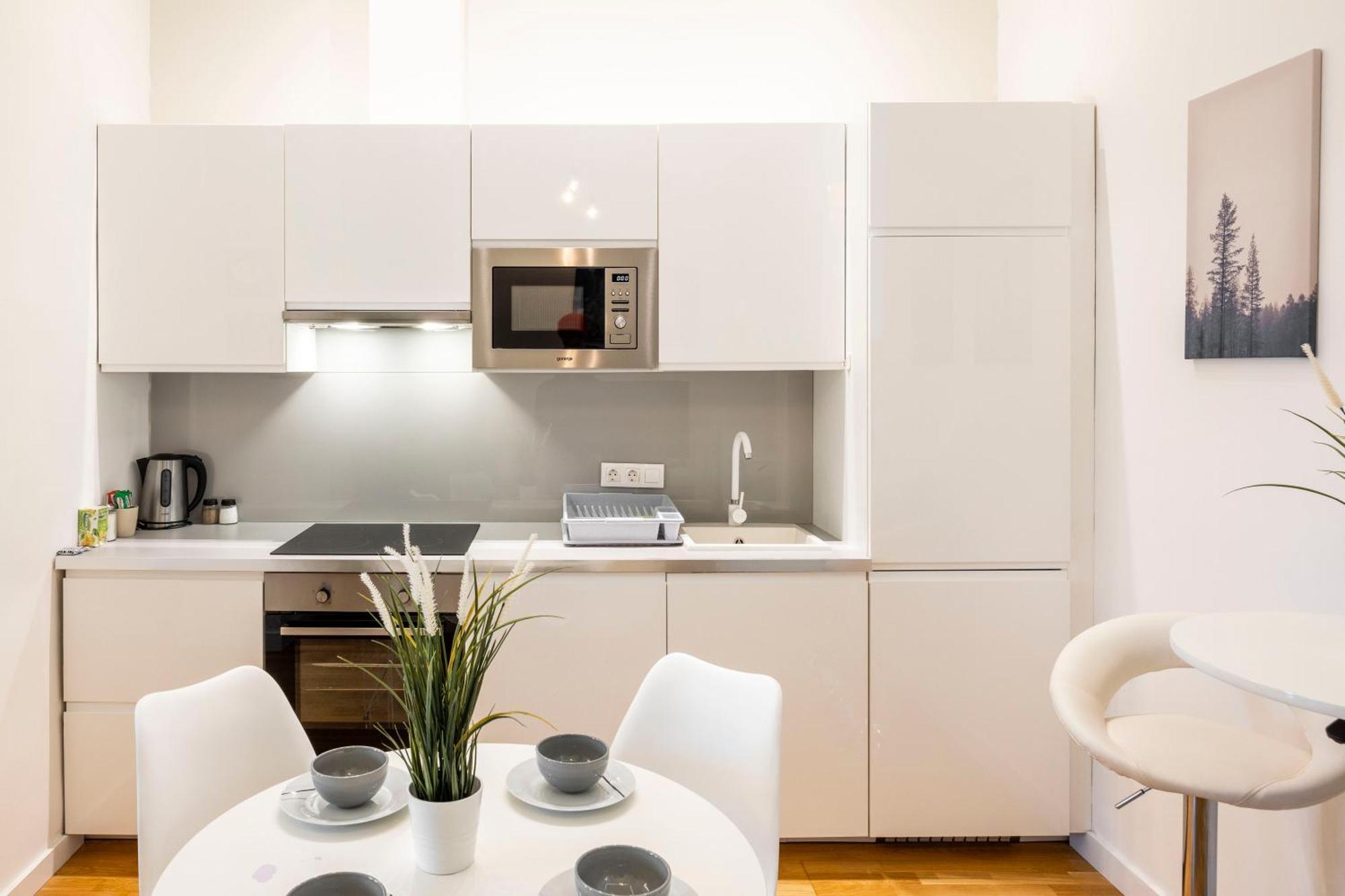 בודפשט Luxury Quentin Apartment 3 Bedrm, 2 Bathrm מראה חיצוני תמונה