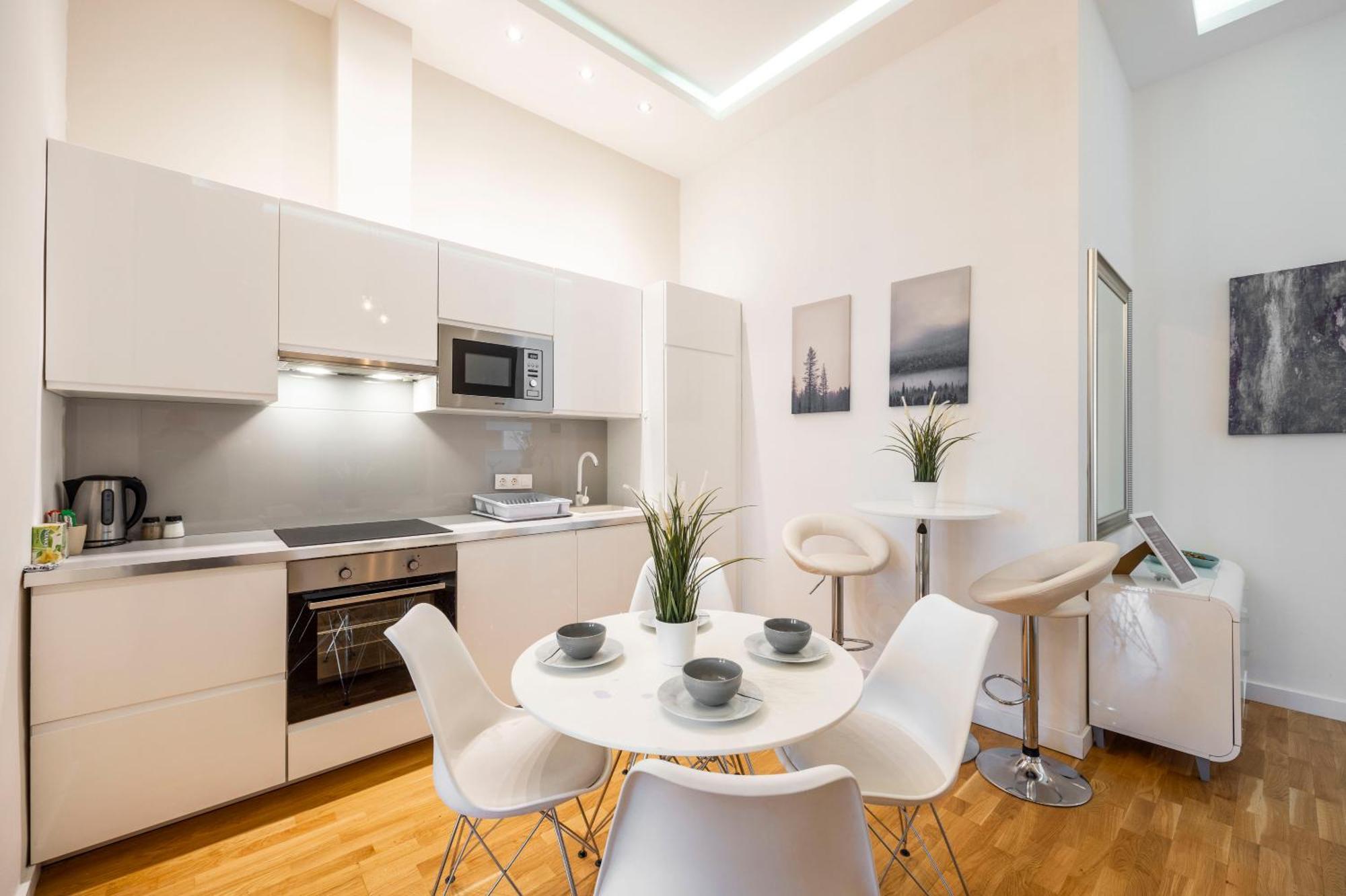 בודפשט Luxury Quentin Apartment 3 Bedrm, 2 Bathrm מראה חיצוני תמונה